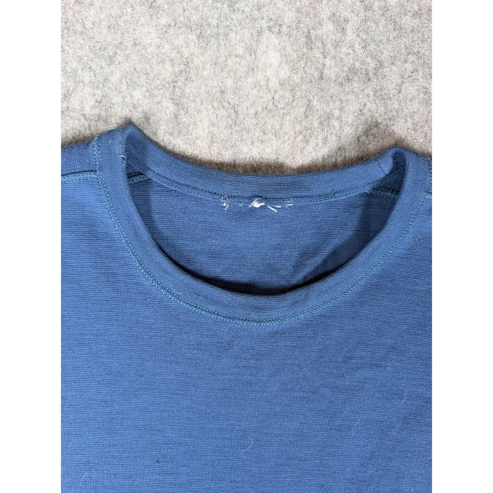 The North Face Mens Navy Blue Long Sleeve Crew Neck Base Layer Top S